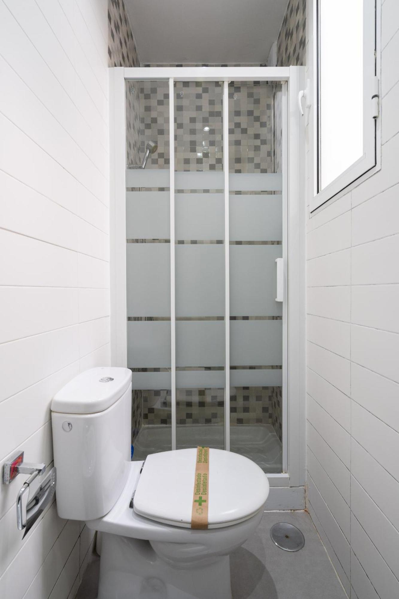 Apartamento En Chueca Para 4 Personas Alquiler Temporal Мадрид Экстерьер фото